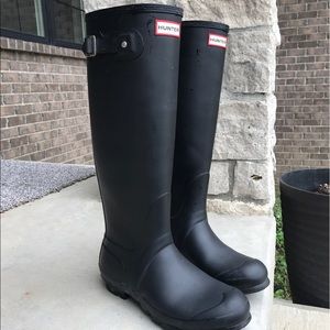 Black Hunter boots